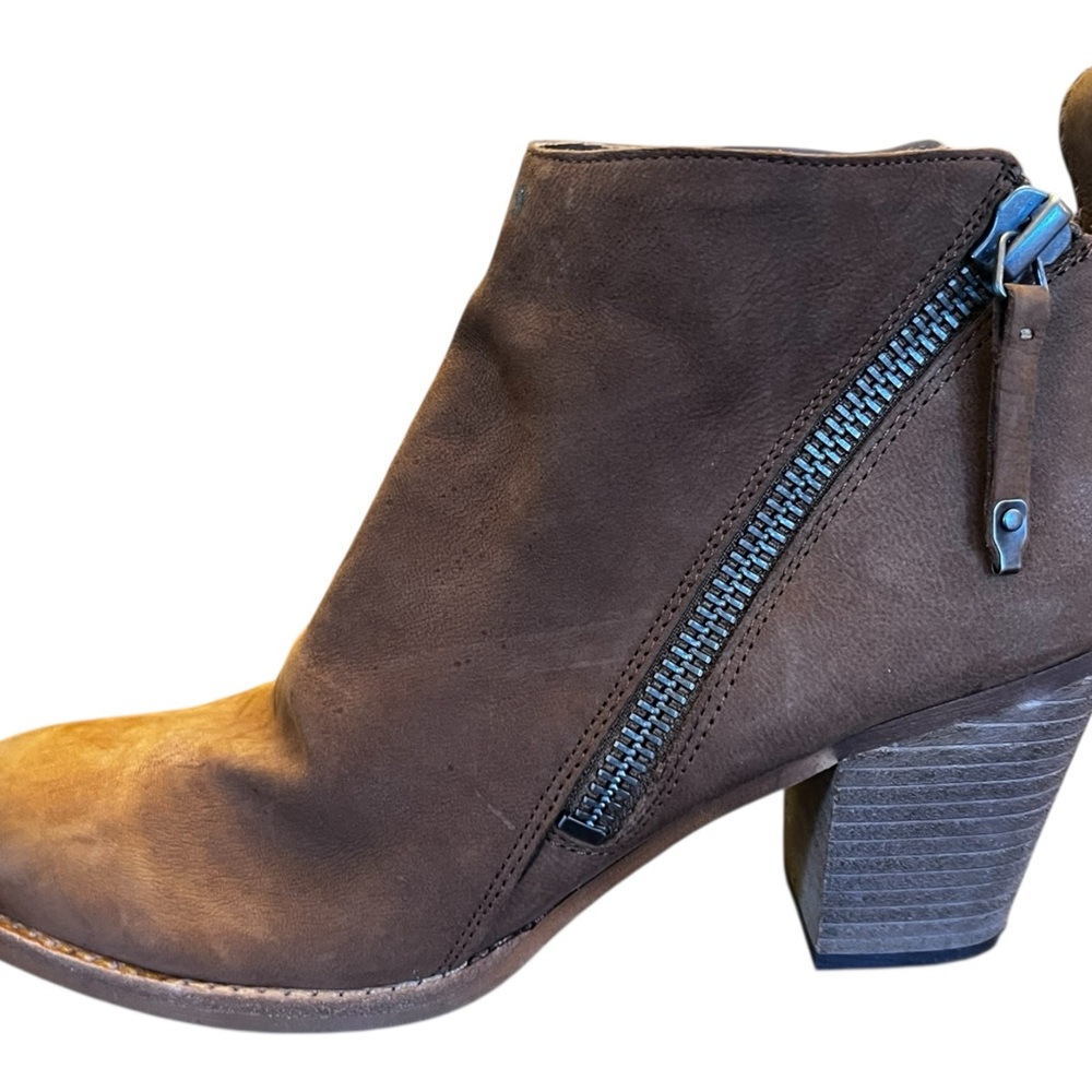 DOLCE VITA Jaeger Nubuck Leather Double Zip Bootie Teak Block Heel - Picture 3 of 15